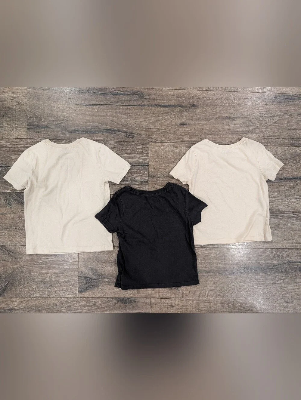 Old Navy 4T Boys 100% Cotton Tshirt Bundle Neutral Tan Grey Dinosaur Truck